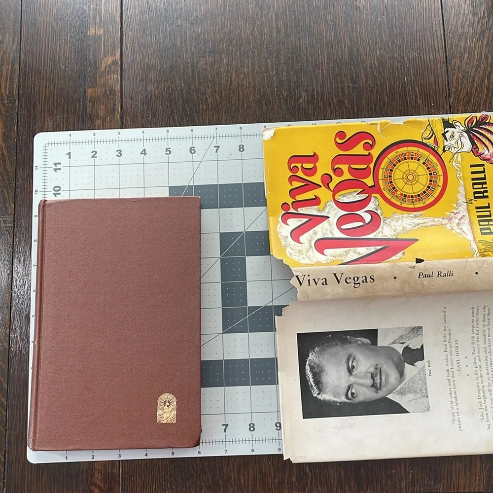 Viva Vegas by Paul Ralli c1953 House-Warven Publisher